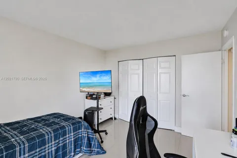 $399,000 | 20335 West Country Club Drive, Unit 809, Aventura, FL 33180