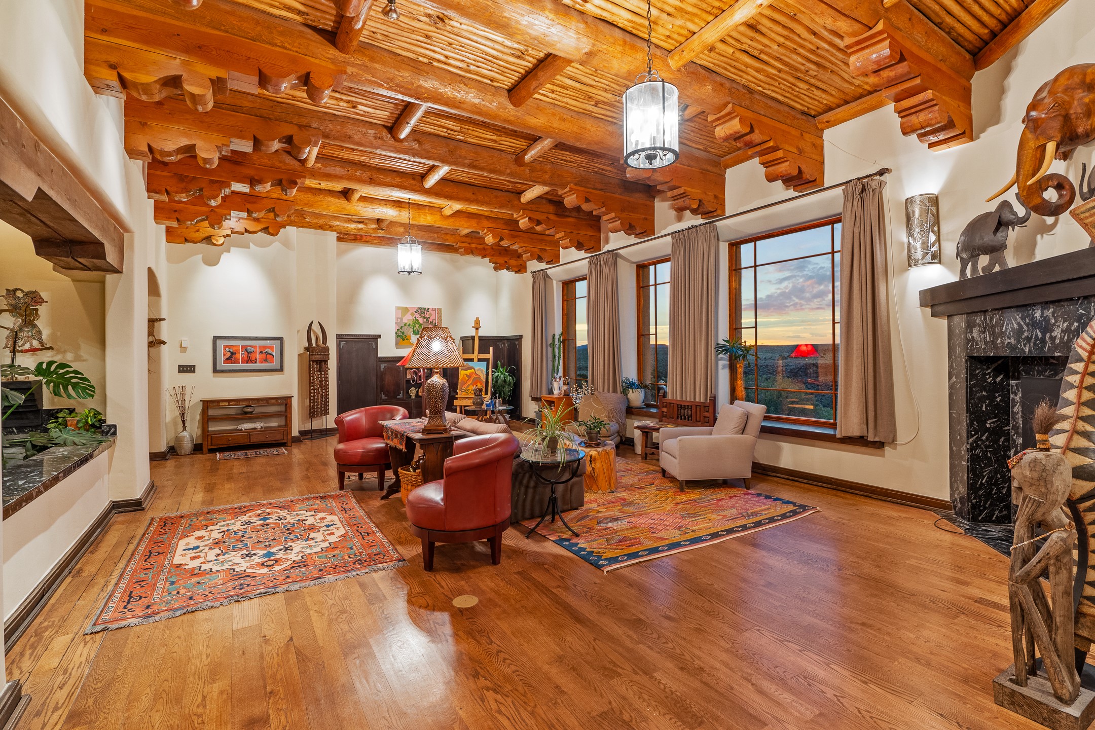 89 Riverbend Road Ranchos de Taos, NM 87557 - Photo 17 of 45