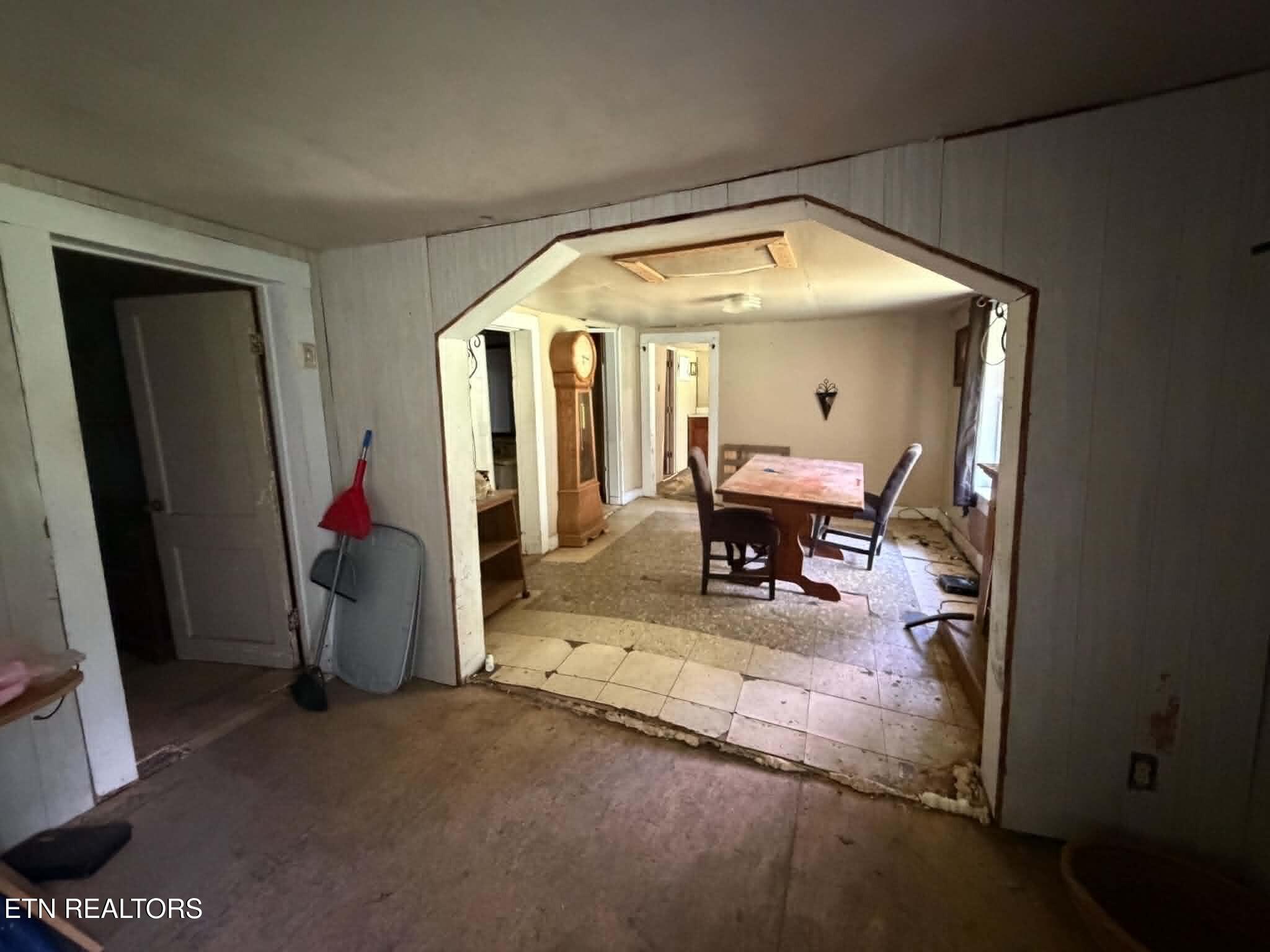410 Ideal Valley Road Spring City, TN 37381 - Photo 14 of 23 66754b16-b08b-4466-b7f6-b108787937ec