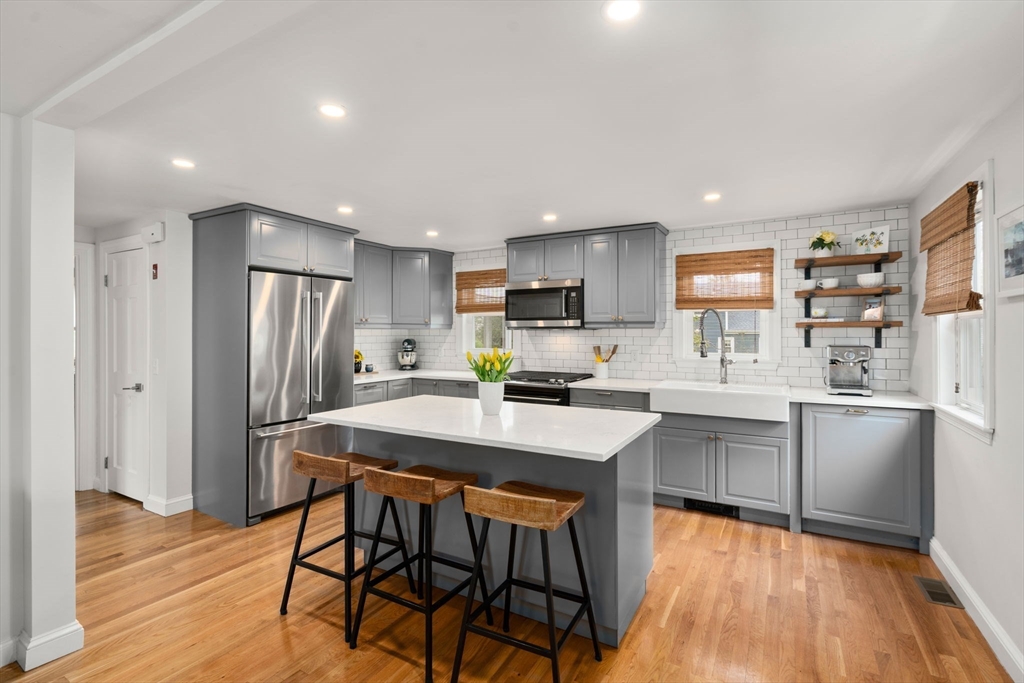 152 Sprague Street Dedham, MA 02026 - Photo 11 of 33