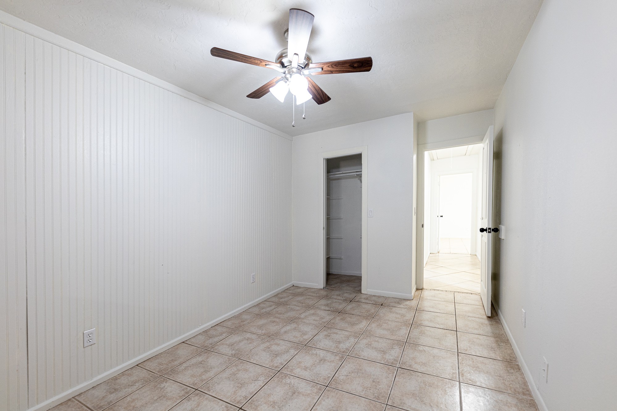 985 County Road 301 Shiner, TX 77984 - Photo 19 of 31