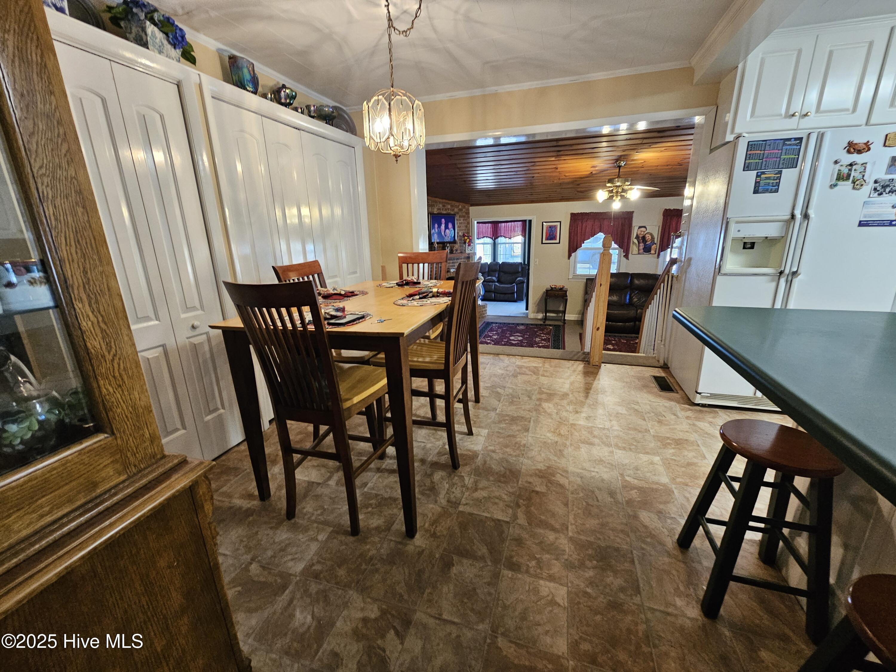 502 Raleigh Road Clinton, NC 28328 - Photo 11 of 28 20251016_144036