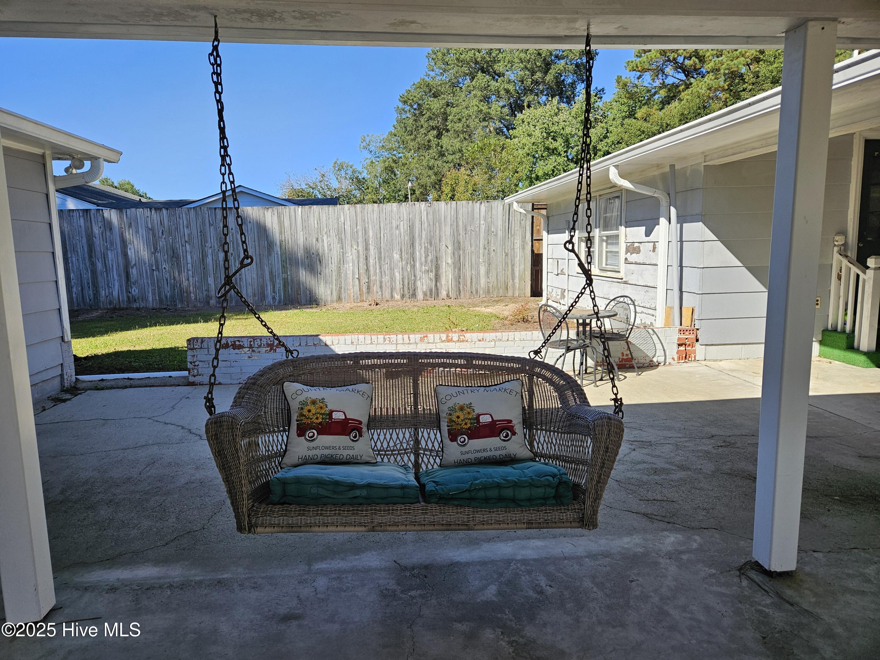 502 Raleigh Road Clinton, NC 28328 - Photo 5 of 28 20251016_145739