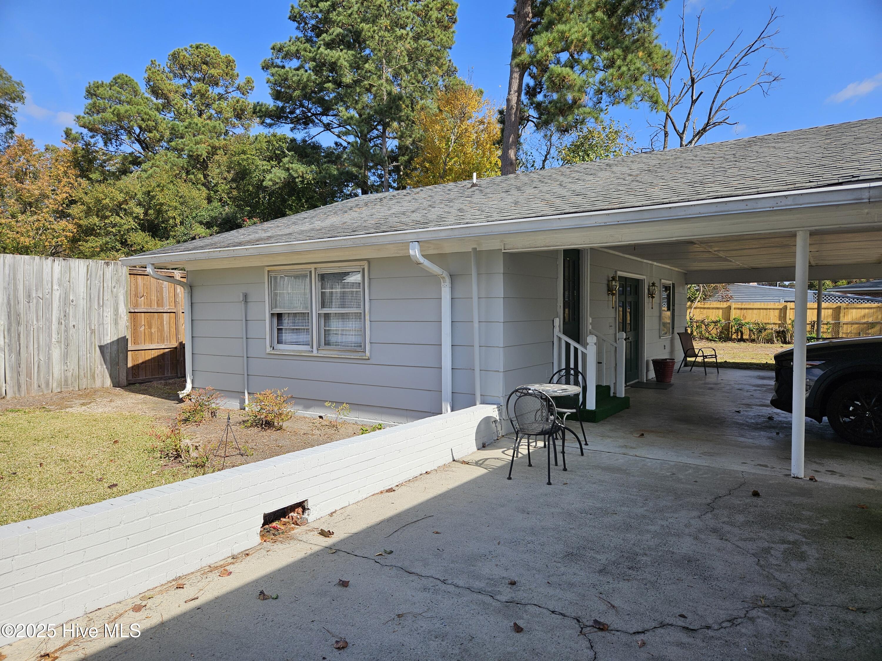 502 Raleigh Road Clinton, NC 28328 - Photo 8 of 28 Sheila 2