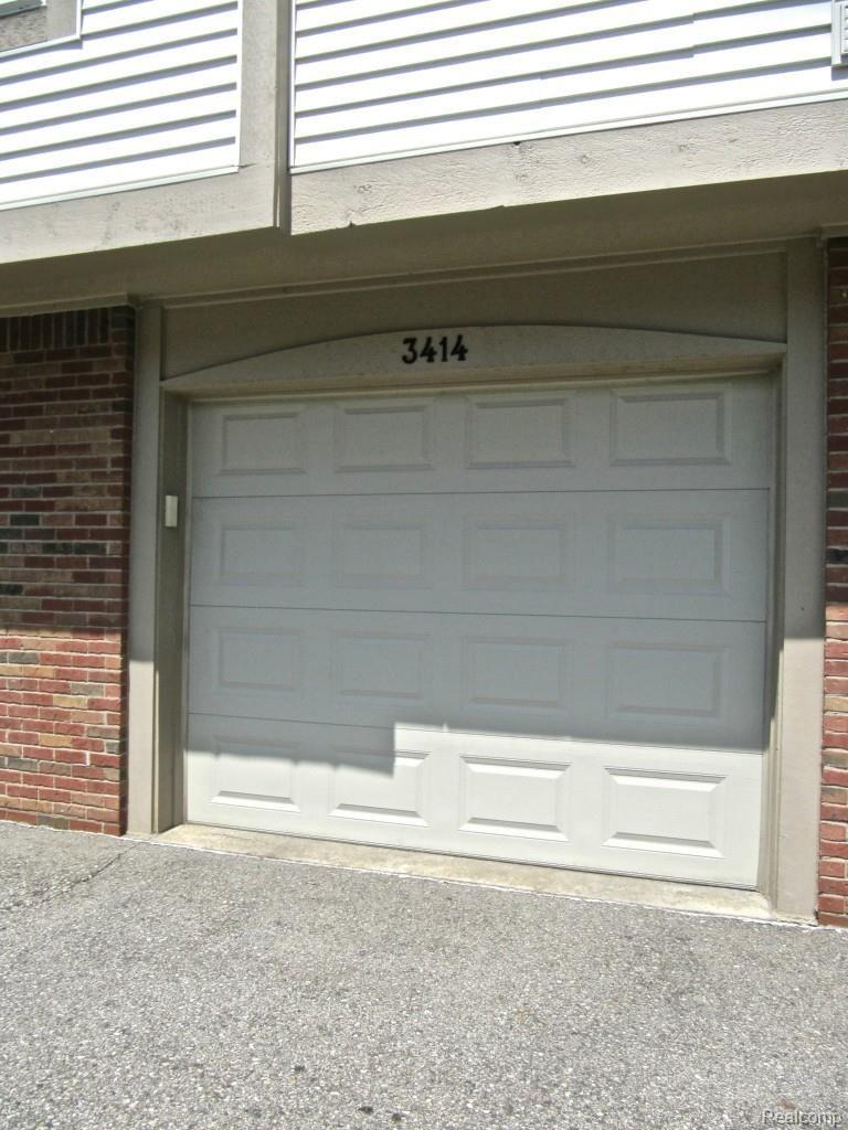 3414 Tremonte Circle Rochester, MI 48306 - Photo 20 of 28 1 Car Garage