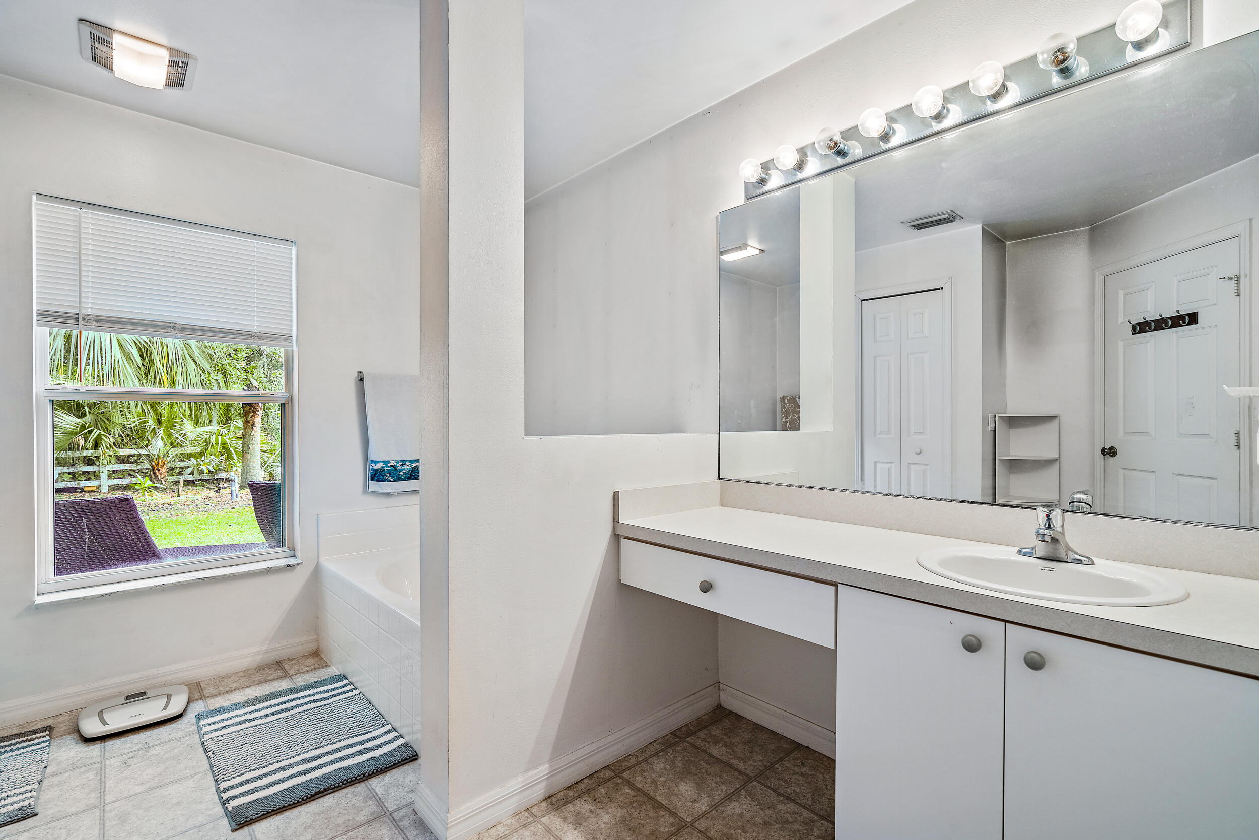 1732 Southwest Leafy Road Port St. Lucie, FL 34953 - Photo 10 of 26 1732 SW Leafy Rd MLS-11