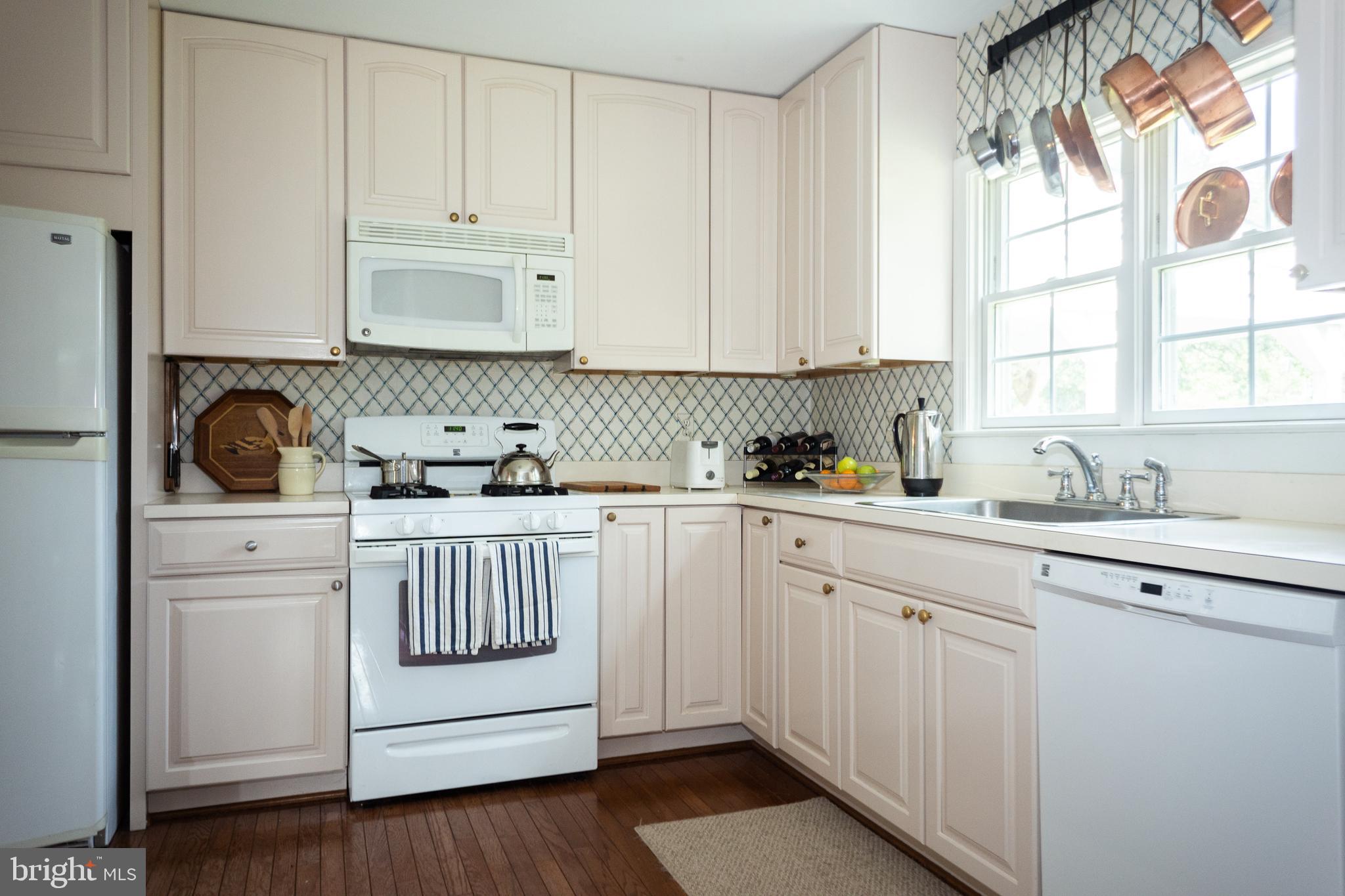 74 Resettlement Road Huntly, VA 22640 - Photo 13 of 40 Kitchen