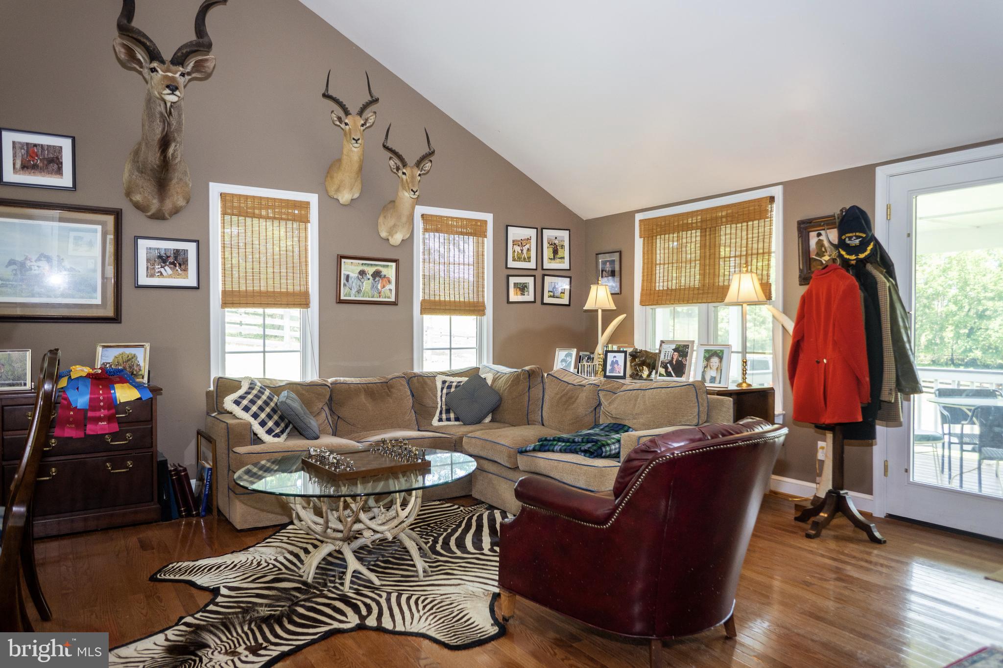 74 Resettlement Road Huntly, VA 22640 - Photo 3 of 40 Great Room