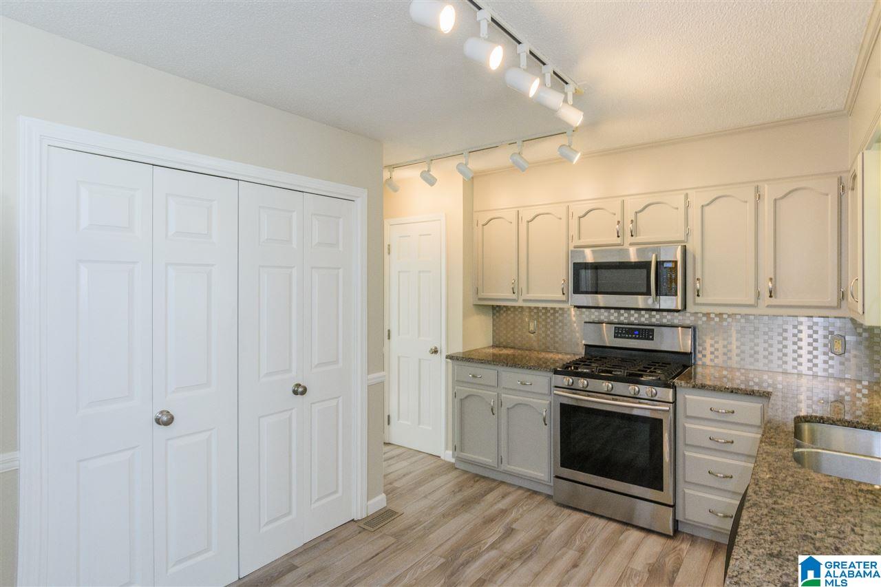 1043 Independence Court Alabaster, AL 35007 - Photo 16 of 39