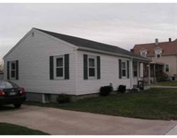 995 Robeson Street Fall River, MA 02720 - Photo 4 of 12 Gallery Image 4