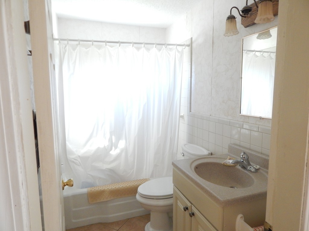 995 Robeson Street Fall River, MA 02720 - Photo 8 of 12 Gallery Image 8
