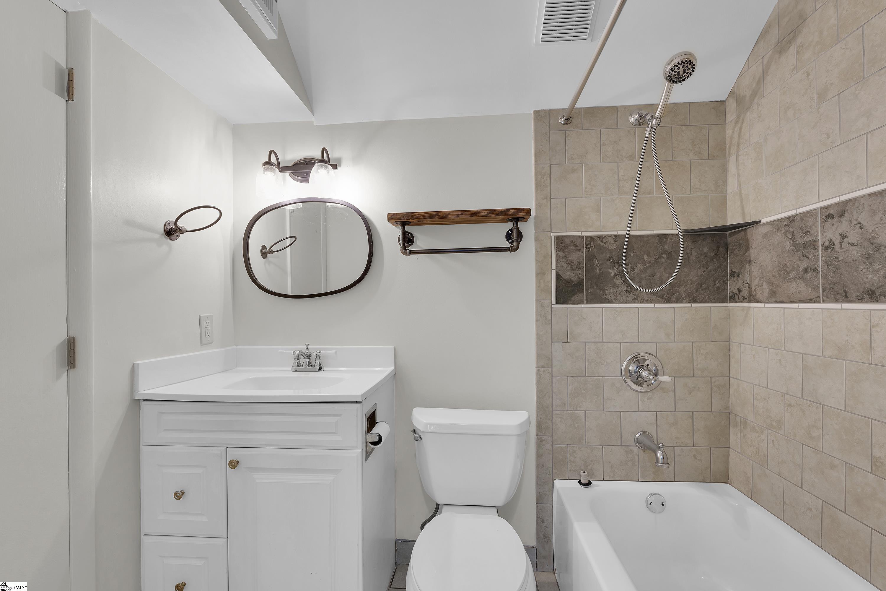 925 Cleveland Street, Unit 55 Greenville, SC 29601 - Photo 16 of 25