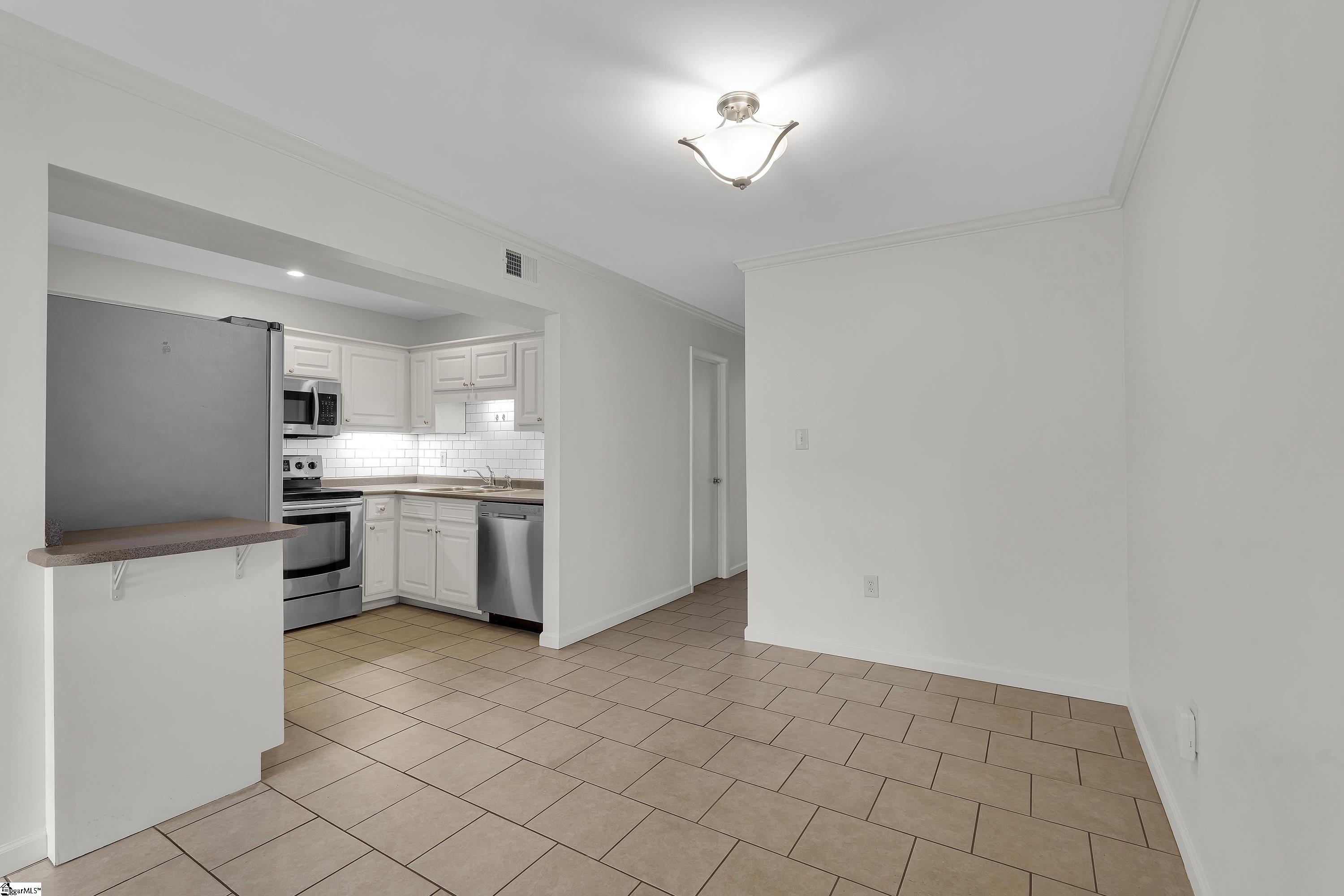 925 Cleveland Street, Unit 55 Greenville, SC 29601 - Photo 10 of 25