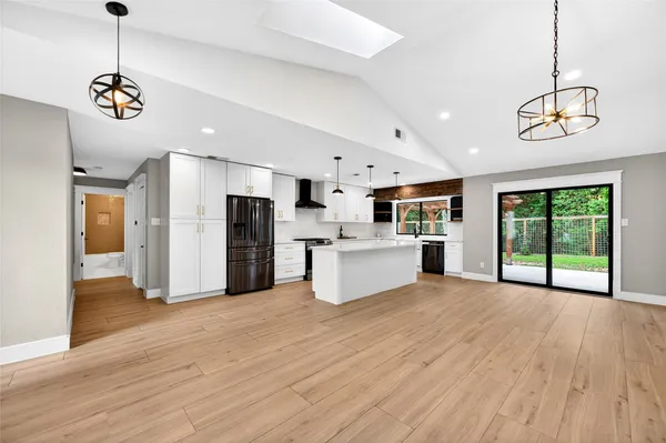 $735,000 | 6703 Danwood Drive, Austin, TX 78759