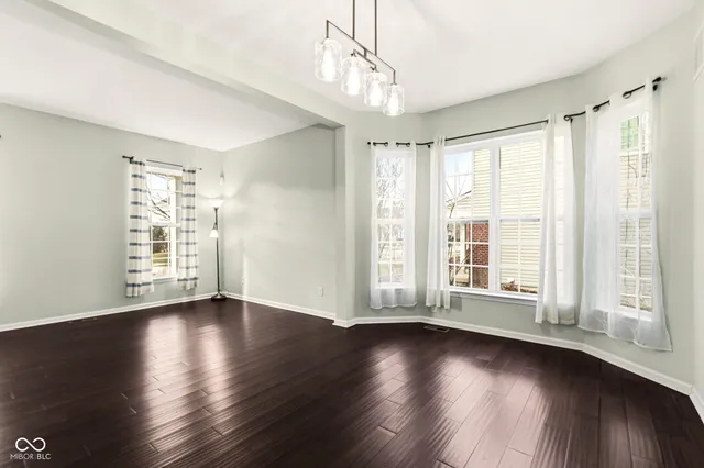 $545,000 | 7010 Scarborough Drive, Columbus, IN 47201