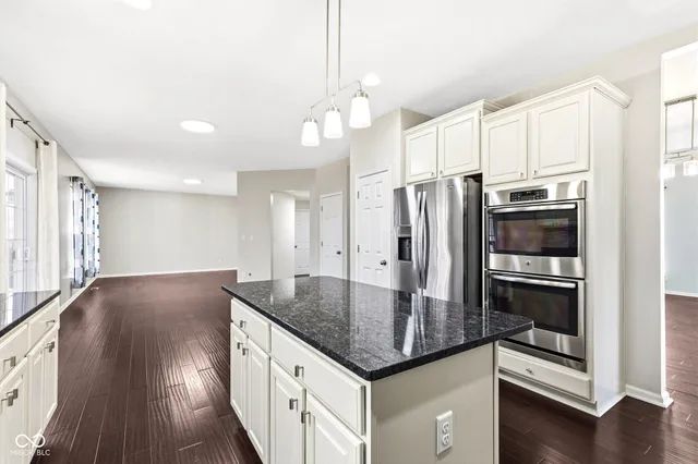 $545,000 | 7010 Scarborough Drive, Columbus, IN 47201