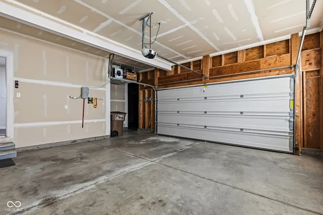 $545,000 | 7010 Scarborough Drive, Columbus, IN 47201