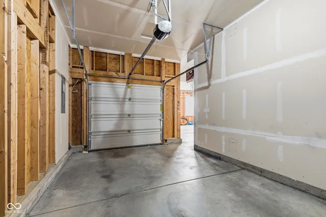 $545,000 | 7010 Scarborough Drive, Columbus, IN 47201