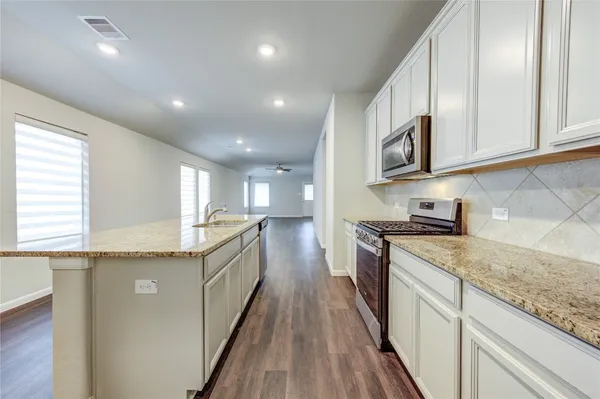 $2,100 | 21414 Hawthorn Harvest Circle, Cypress, TX 77433