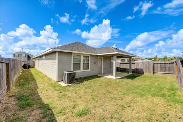 $2,100 | 21414 Hawthorn Harvest Circle, Cypress, TX 77433
