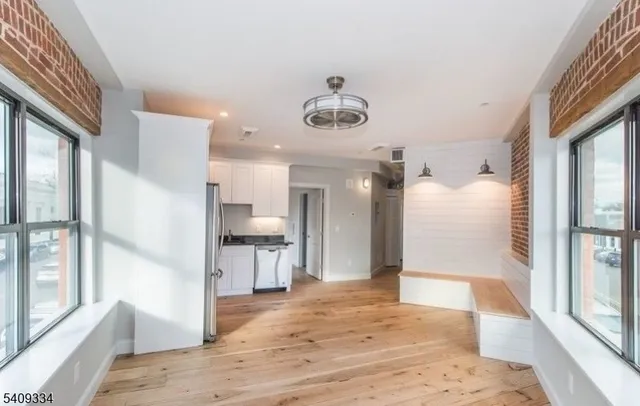 $3,850 | 44 Elm Street, Unit PENT, Westfield, NJ 07090