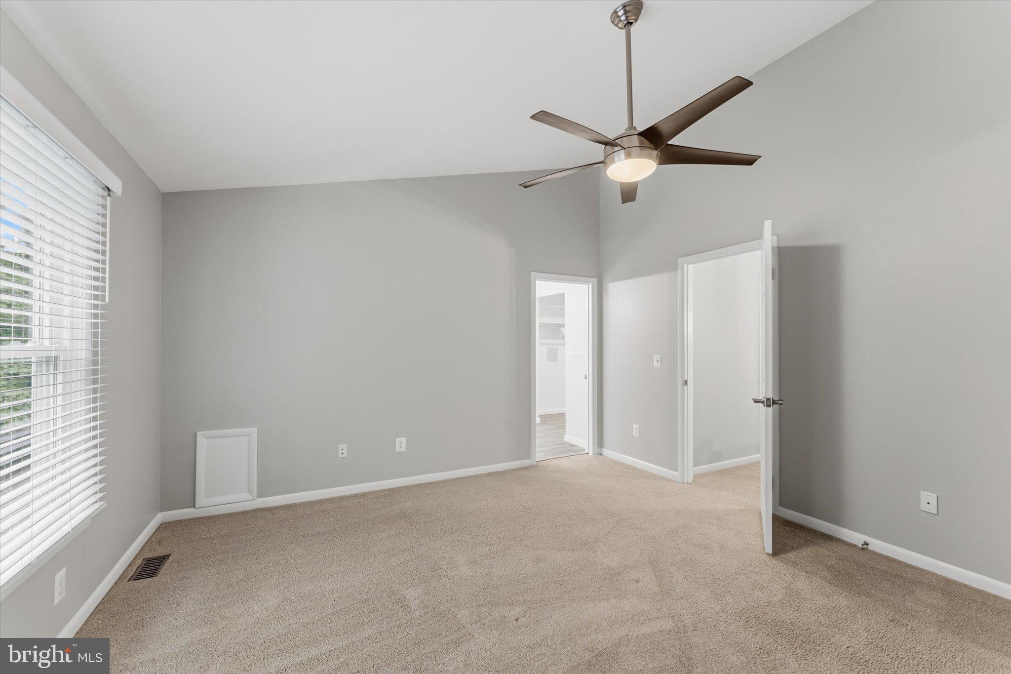 1431 Newport Springs Reston, VA 20194 - Photo 12 of 33 Spacious Primary