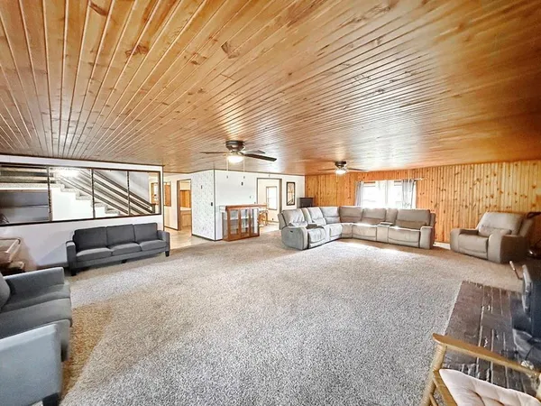 $309,000 | 14562 South 3rd Street, Stockton, MO 65785