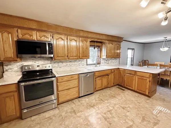 $309,000 | 14562 South 3rd Street, Stockton, MO 65785