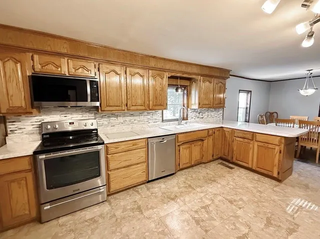 $314,900 | 14562 South 3rd Street, Stockton, MO 65785