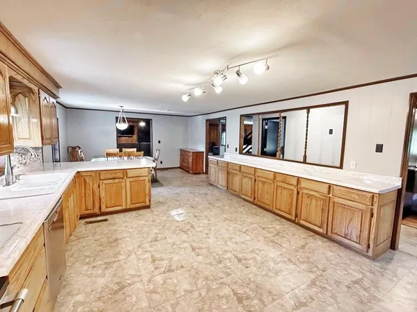 $309,000 | 14562 South 3rd Street, Stockton, MO 65785