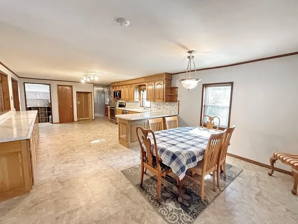 $309,000 | 14562 South 3rd Street, Stockton, MO 65785