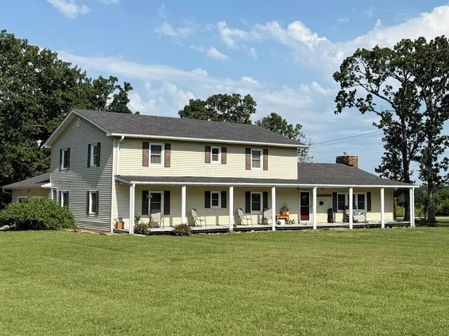 $314,900 | 14562 South 3rd Street, Stockton, MO 65785