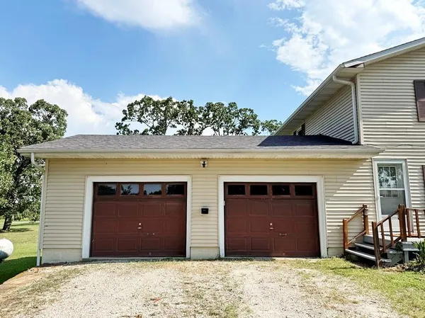 $309,000 | 14562 South 3rd Street, Stockton, MO 65785