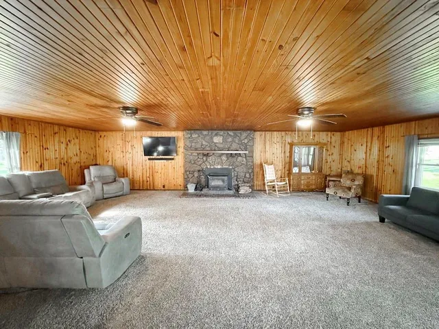 $314,900 | 14562 South 3rd Street, Stockton, MO 65785