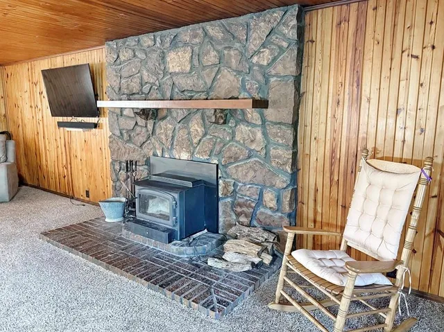 $314,900 | 14562 South 3rd Street, Stockton, MO 65785