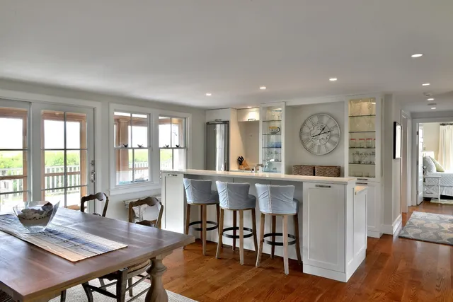 $4,595,000 | 11 Columbus Avenue, Nantucket, MA 02554
