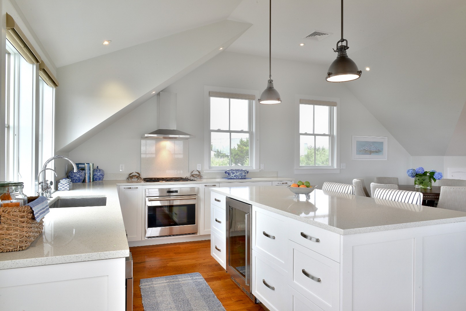 11 Columbus Avenue Nantucket, MA 02554 - Photo 24 of 42