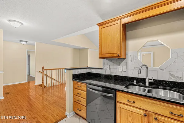 $375,000 | 116 Hightower Lane, Lenoir City, TN 37771