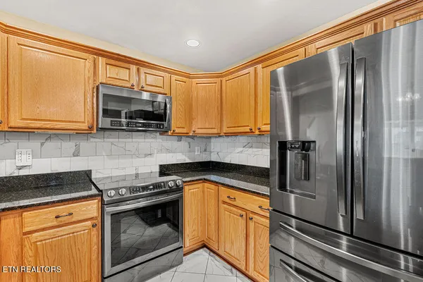 $375,000 | 116 Hightower Lane, Lenoir City, TN 37771