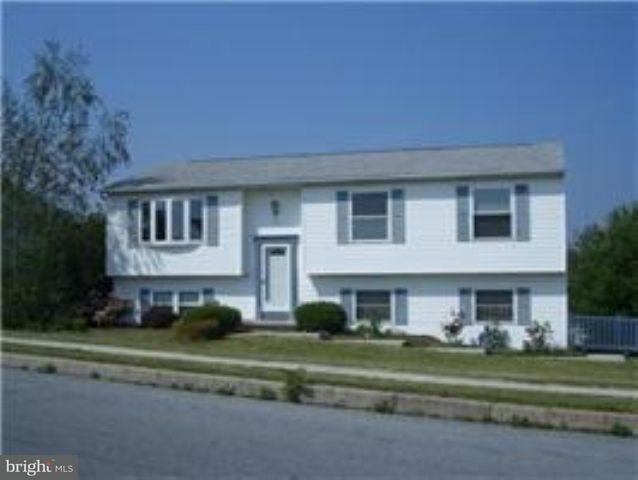 116 Robert Road Harrisburg, PA 17112 - Photo 1 of 6 Gallery Image 1