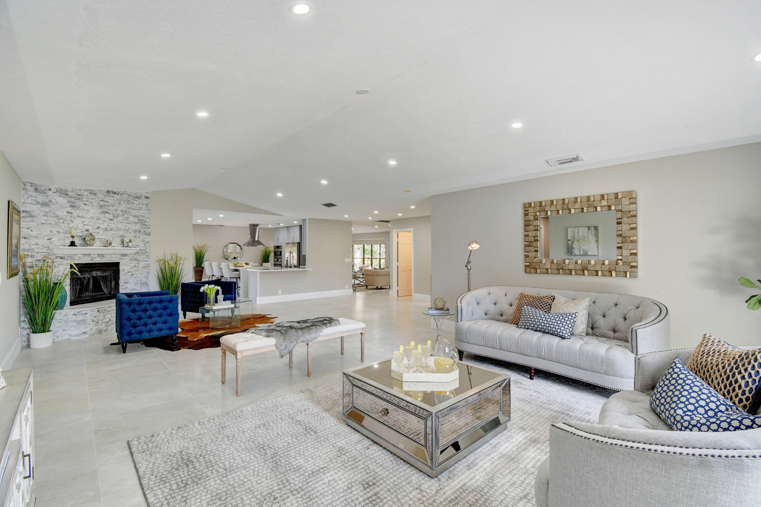 9305 Perth Road Lake Worth, FL 33467 - Photo 2 of 67 Spacious family room