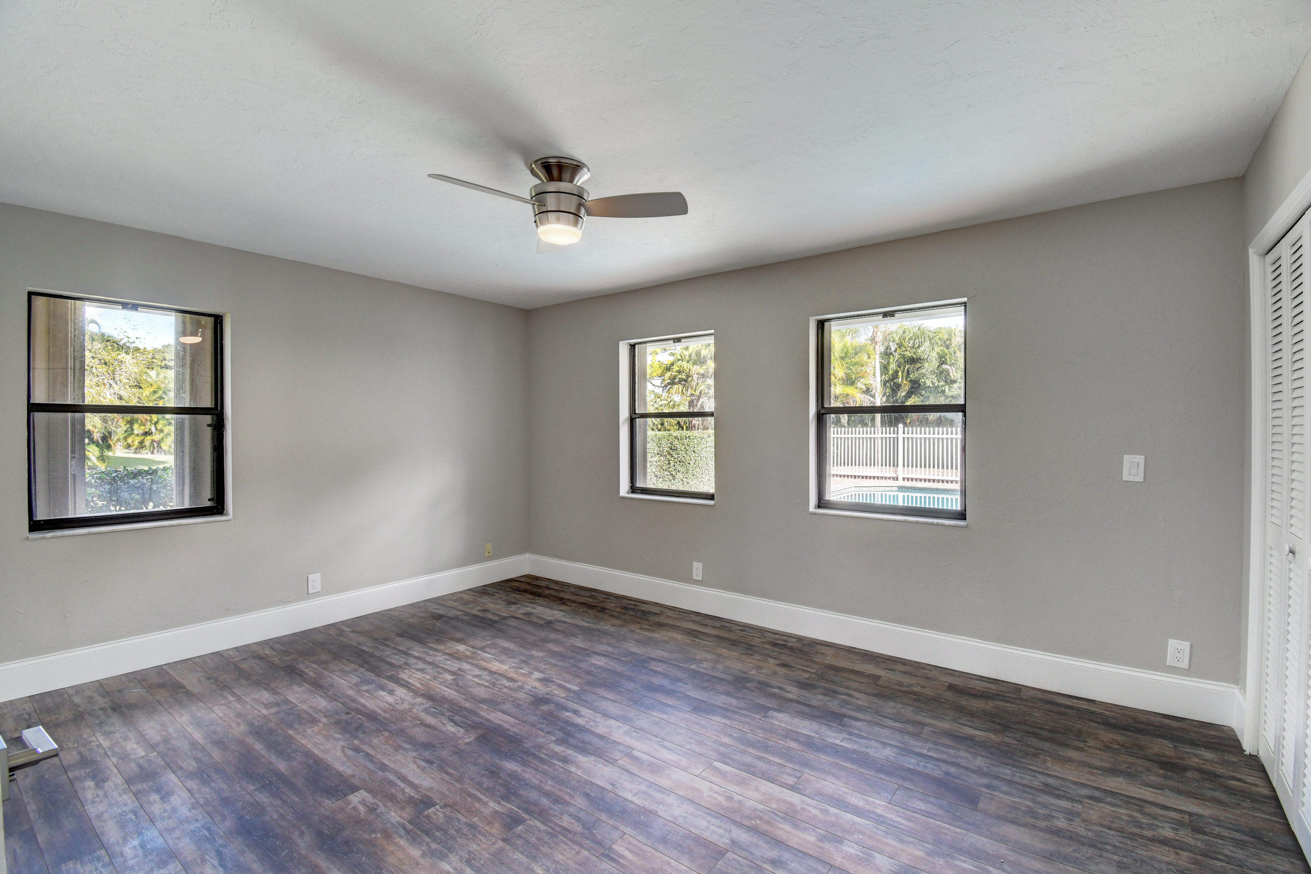9305 Perth Road Lake Worth, FL 33467 - Photo 43 of 67 Guest bedroom