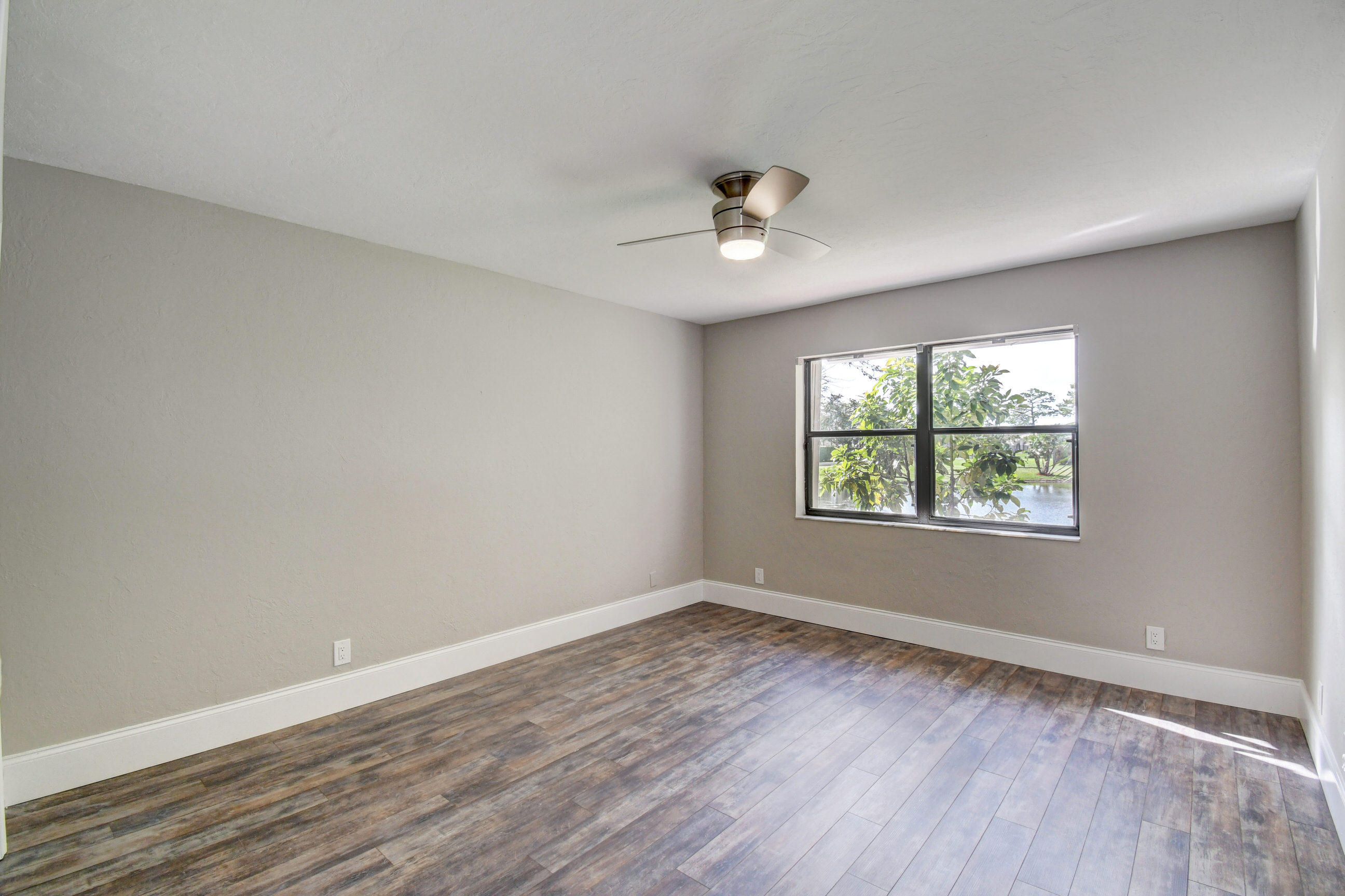 9305 Perth Road Lake Worth, FL 33467 - Photo 45 of 67 Guest bedroom