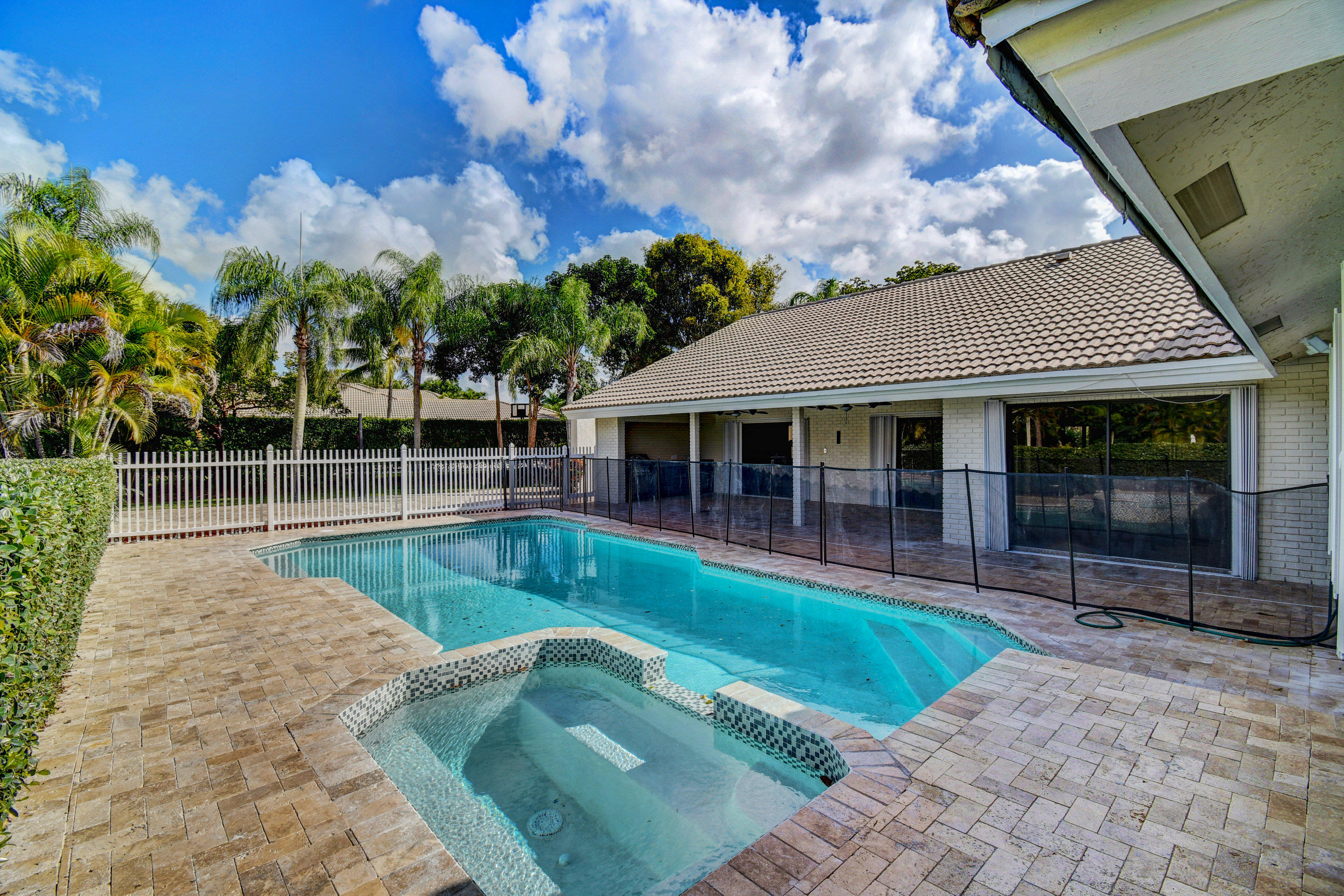 9305 Perth Road Lake Worth, FL 33467 - Photo 58 of 67 Pool and spa