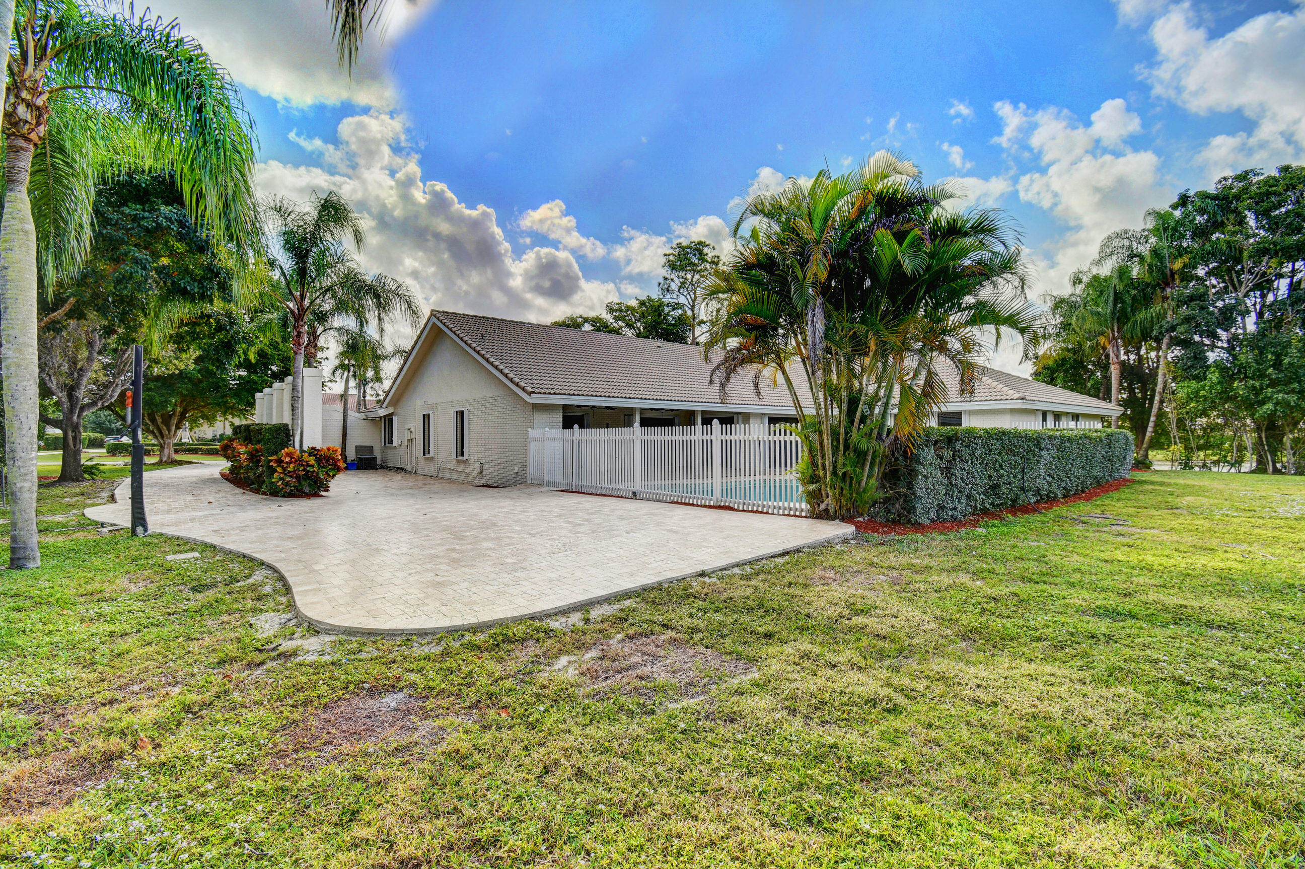 9305 Perth Road Lake Worth, FL 33467 - Photo 60 of 67 Room for small rv/boat