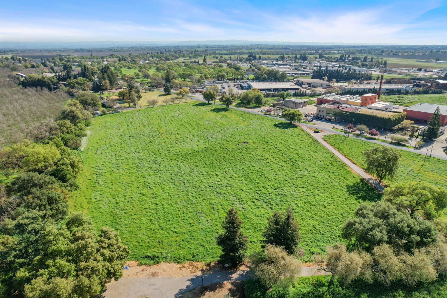12521 Locke Road Lockeford, CA 95237 - Photo 20 of 24 a view of a city