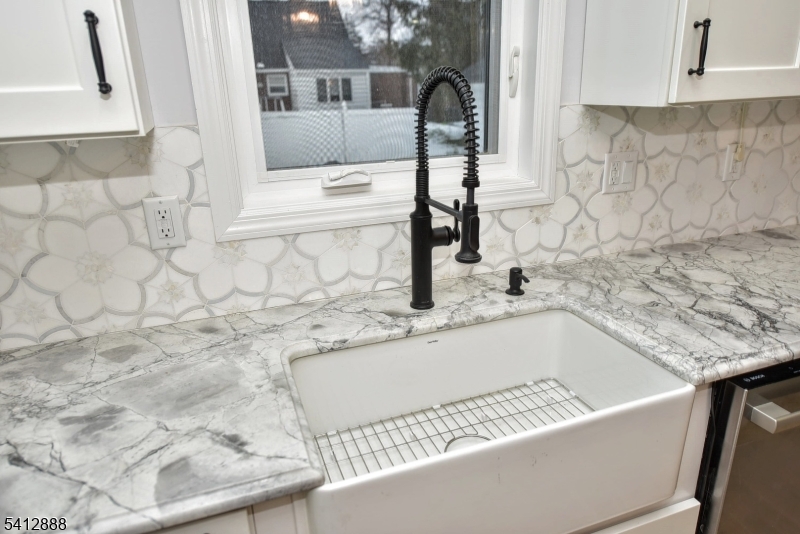 9 5th Street Fair Lawn, NJ 07410 - Photo 15 of 41