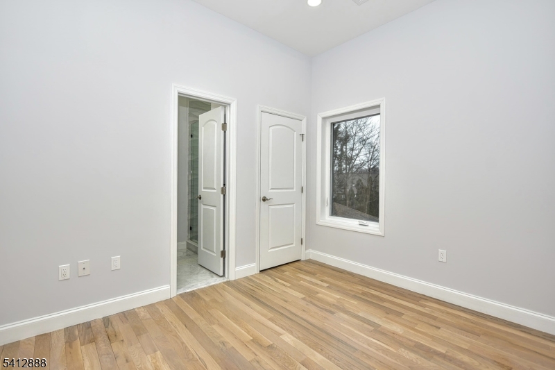 9 5th Street Fair Lawn, NJ 07410 - Photo 25 of 41