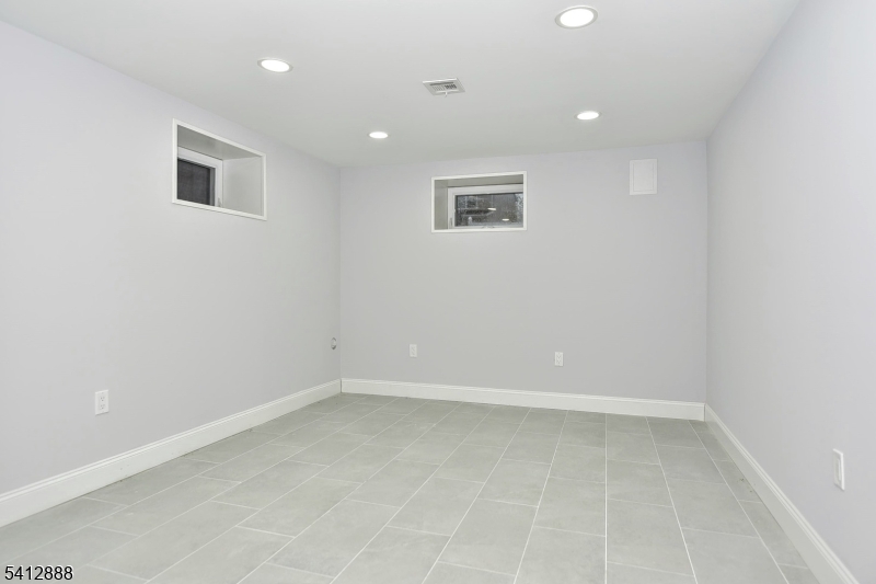 9 5th Street Fair Lawn, NJ 07410 - Photo 29 of 41