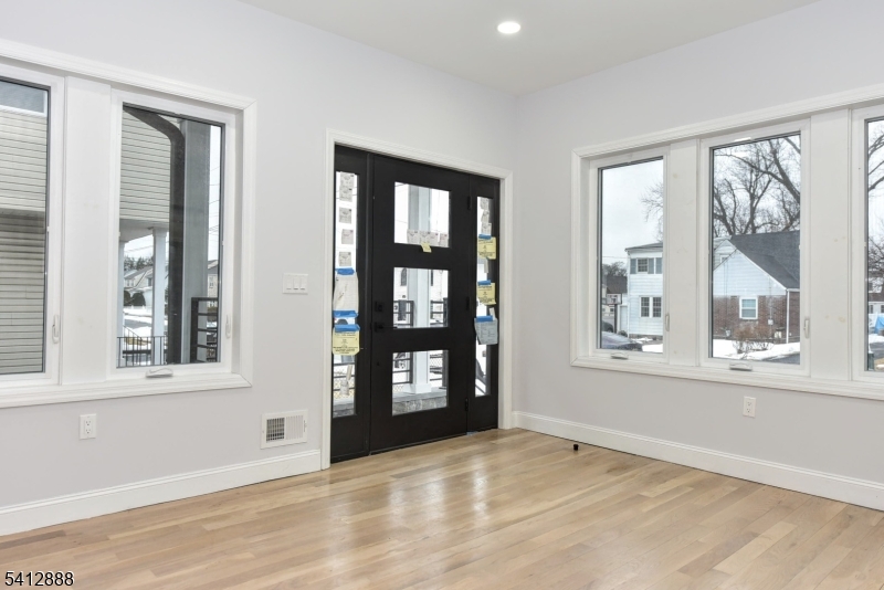 9 5th Street Fair Lawn, NJ 07410 - Photo 5 of 41